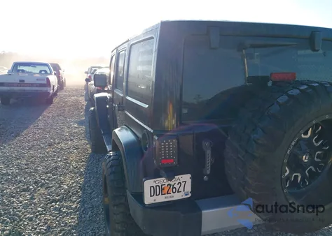 2014 Jeep Wrangler Unlimited Sahara z USA, uszkodzony, nr VIN 1C4BJWEGXEL224686